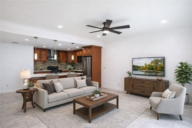 14133 Windjammer Lane, Westminster, CA 92683