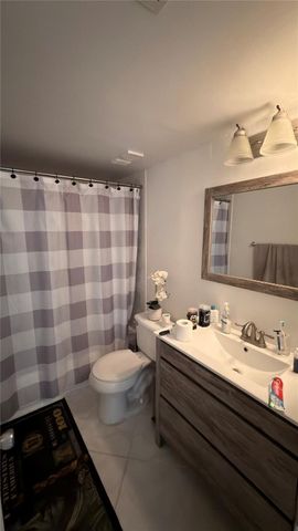 110 Lake Emerald Drive 107, Oakland Park, FL 33309