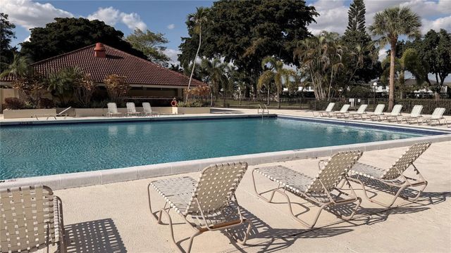 110 Lake Emerald Drive 107, Oakland Park, FL 33309