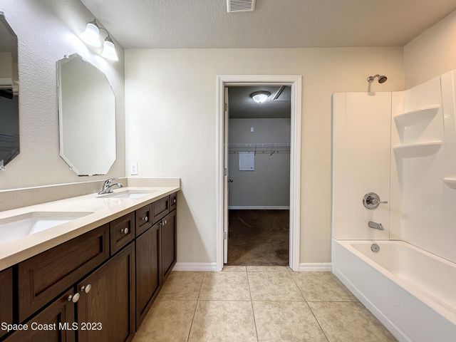 3737 Chambers Lane 5, Cocoa, FL 32926