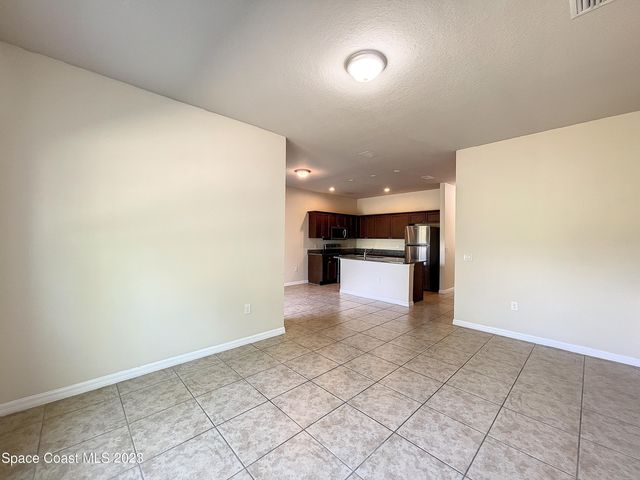 3737 Chambers Lane 5, Cocoa, FL 32926