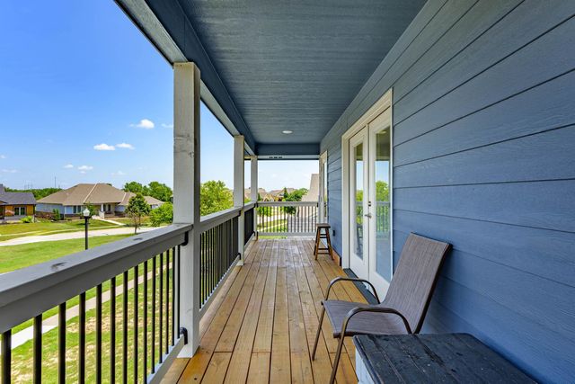 6733 E Central Park Ave, Bel Aire, KS 67226