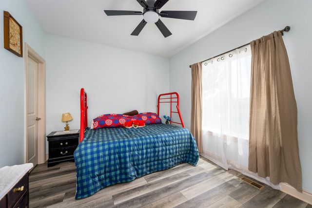 6733 E Central Park Ave, Bel Aire, KS 67226