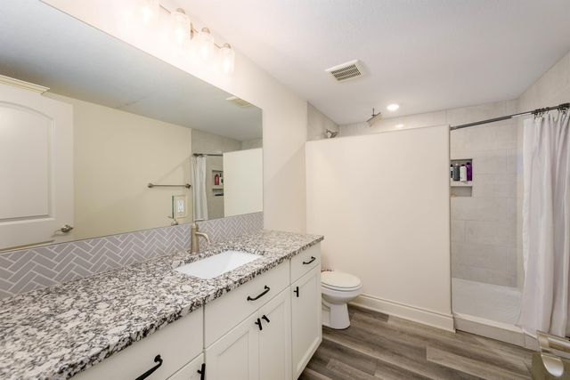 6733 E Central Park Ave, Bel Aire, KS 67226