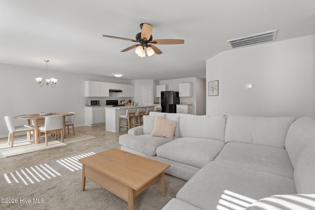 508 Lantern Light Way, Calabash, NC 28467