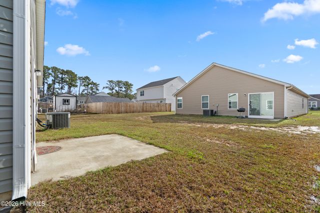 508 Lantern Light Way, Calabash, NC 28467