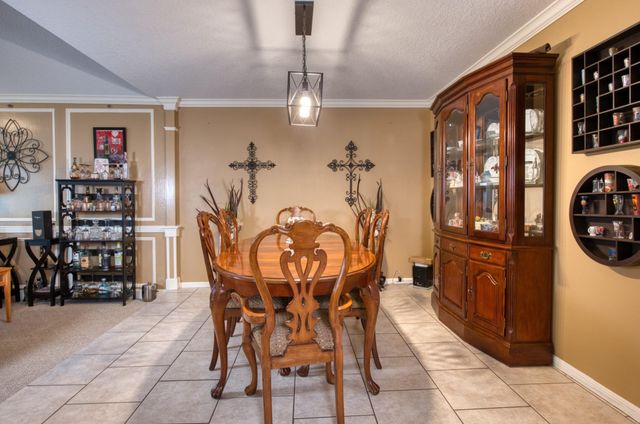 54 Royal Oak Circle, Lake Jackson, TX 77566