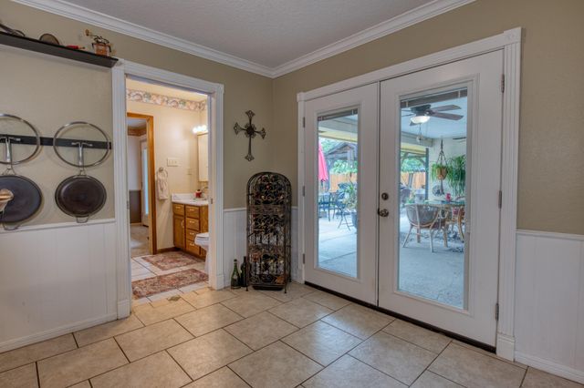54 Royal Oak Circle, Lake Jackson, TX 77566
