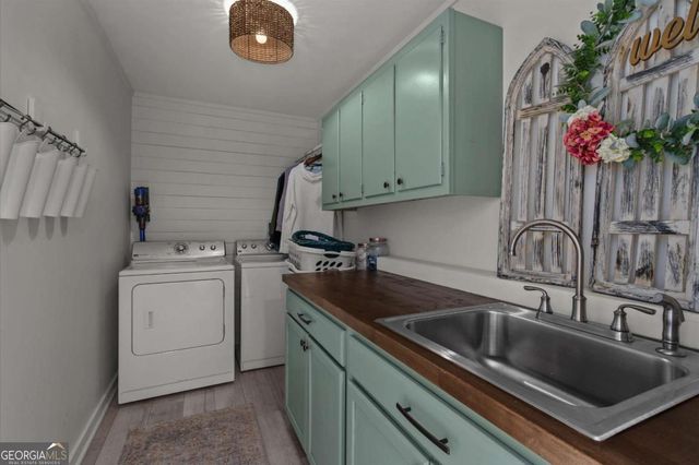 365 Earlston Drive, Atlanta, GA 30328