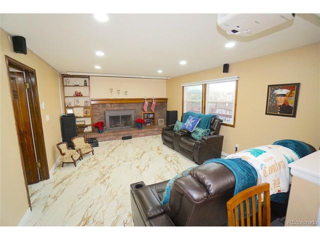 10669 W Quarto Dr, Littleton, CO 80127