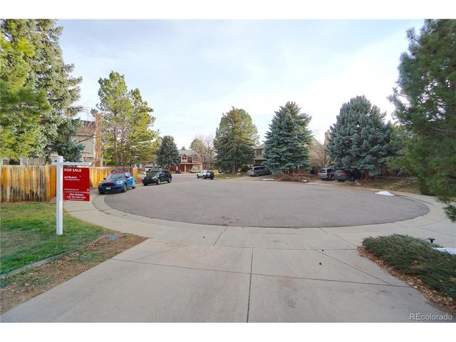 10669 W Quarto Dr, Littleton, CO 80127