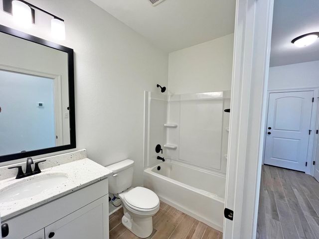 134 Spring Grove Loop, Thibodaux, LA 70301