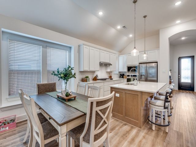 1808 Pelham Drive, Aubrey, TX 76227