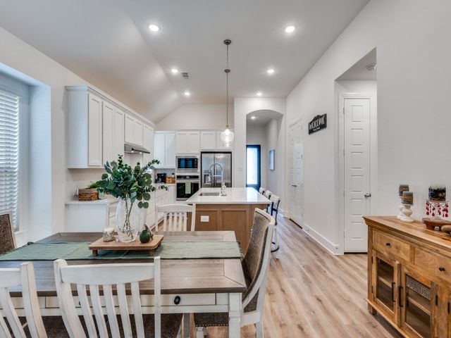 1808 Pelham Drive, Aubrey, TX 76227