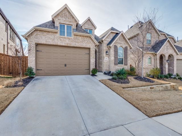 1808 Pelham Drive, Aubrey, TX 76227