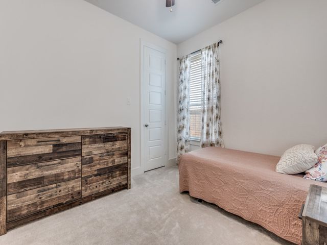 1808 Pelham Drive, Aubrey, TX 76227