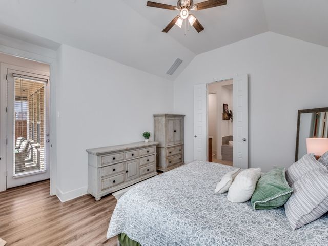 1808 Pelham Drive, Aubrey, TX 76227