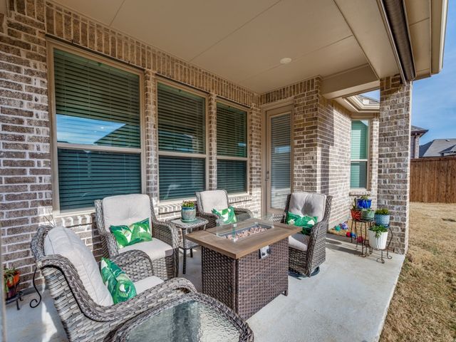 1808 Pelham Drive, Aubrey, TX 76227