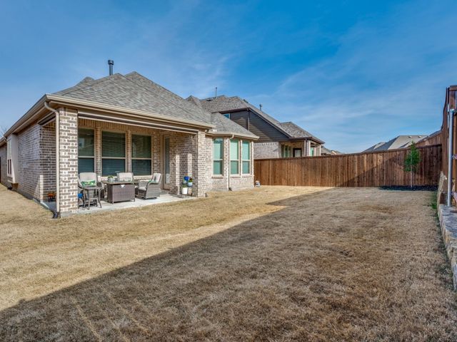 1808 Pelham Drive, Aubrey, TX 76227