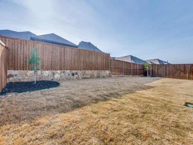 1808 Pelham Drive, Aubrey, TX 76227