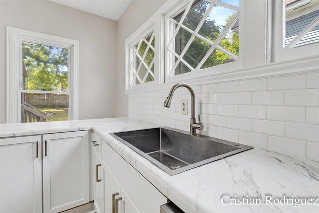 958 Dunham Street, Grand Rapids, MI 49506