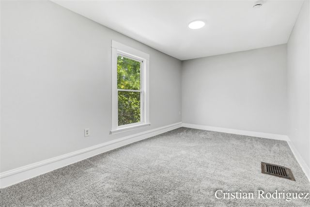 958 Dunham Street, Grand Rapids, MI 49506