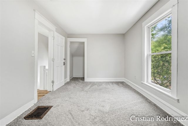 958 Dunham Street, Grand Rapids, MI 49506