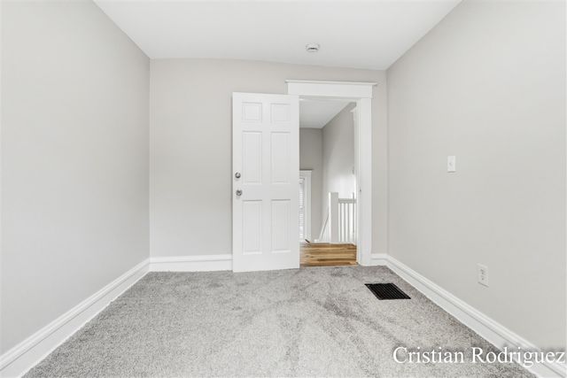 958 Dunham Street, Grand Rapids, MI 49506