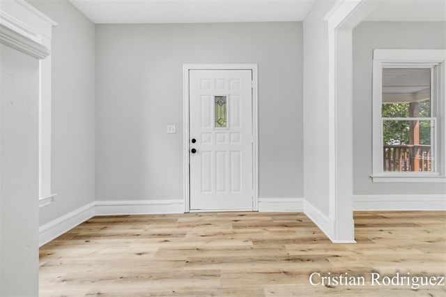 958 Dunham Street, Grand Rapids, MI 49506