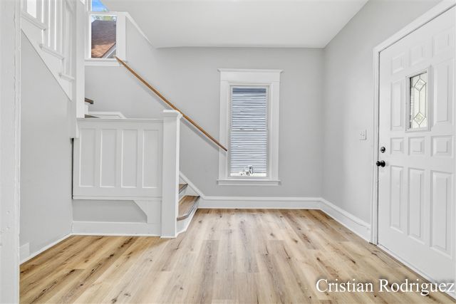 958 Dunham Street, Grand Rapids, MI 49506