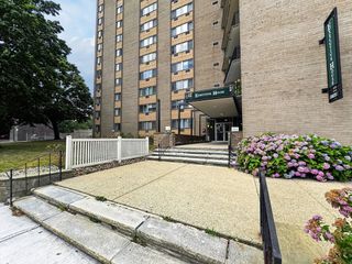 1025 Hancock St 8C, Quincy, MA 02169