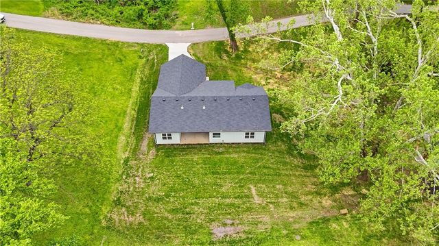 2944 N Highland Street, Avondale, MO 64117