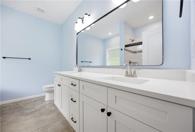 2944 N Highland Street, Avondale, MO 64117