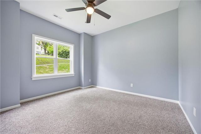 2944 N Highland Street, Avondale, MO 64117