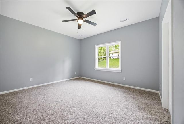 2944 N Highland Street, Avondale, MO 64117