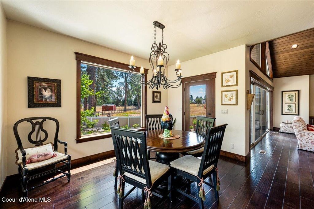 11042 N CATTLE DR, Hayden, ID 83835 photo 10