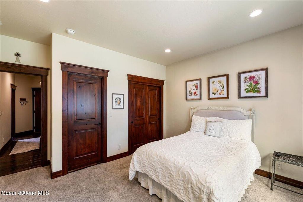 11042 N CATTLE DR, Hayden, ID 83835 photo 17