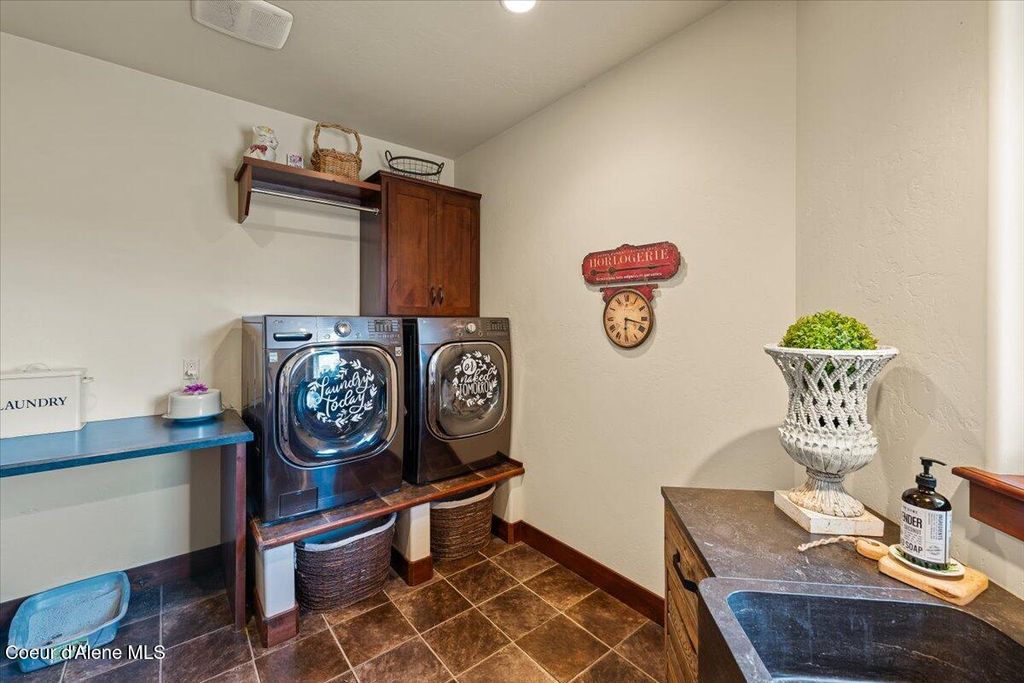 11042 N CATTLE DR, Hayden, ID 83835 photo 19