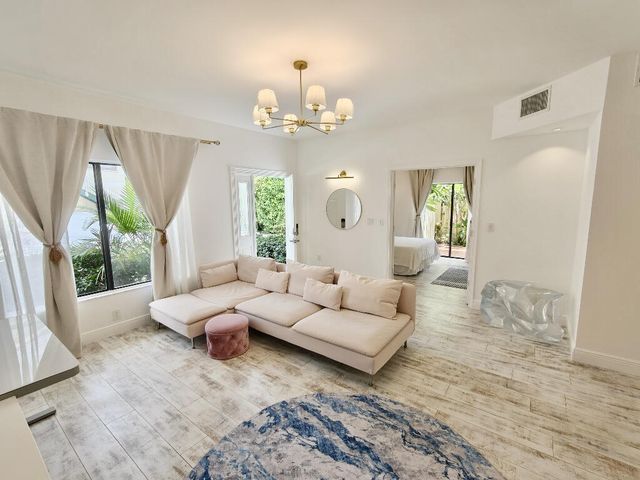 210 BELLA VISTA Court N 10, Jupiter, FL 33477