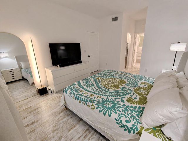 210 BELLA VISTA Court N 10, Jupiter, FL 33477