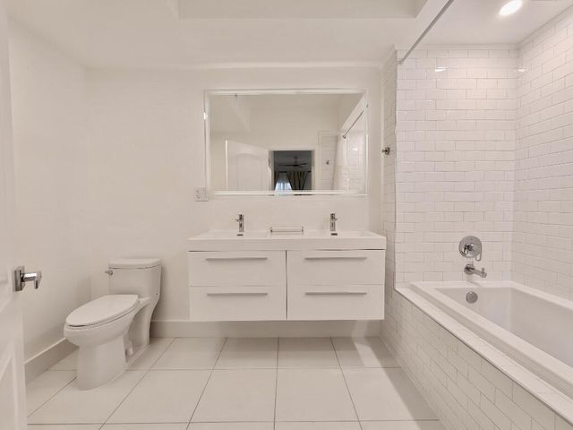210 BELLA VISTA Court N 10, Jupiter, FL 33477