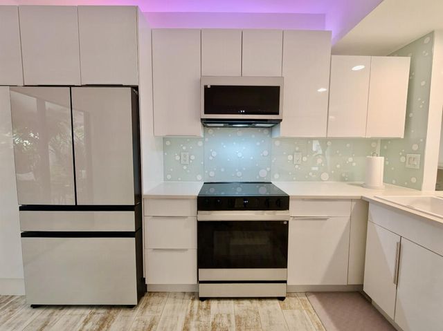 210 BELLA VISTA Court N 10, Jupiter, FL 33477
