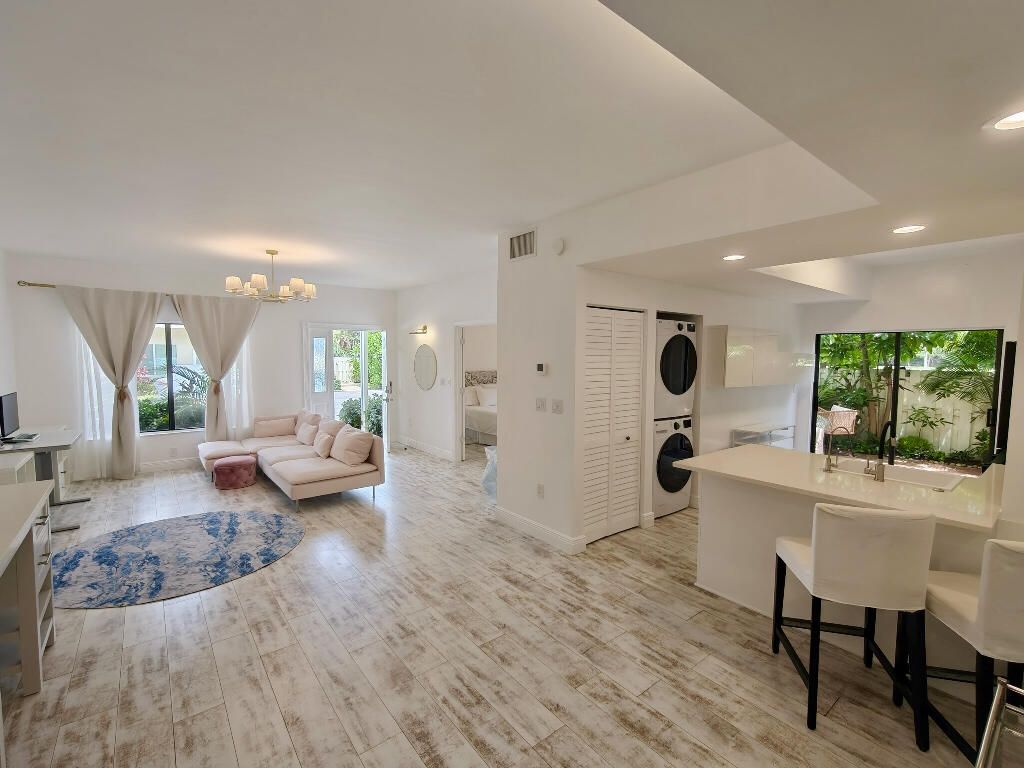 210 BELLA VISTA Court N 10, Jupiter, FL 33477