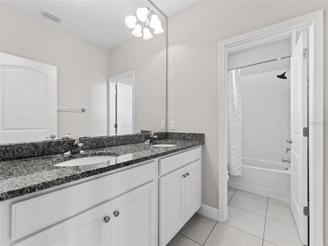 5116 LAKECASTLE DRIVE, Tampa, FL 33624