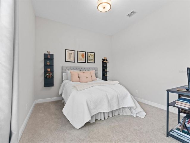 5116 LAKECASTLE DRIVE, Tampa, FL 33624