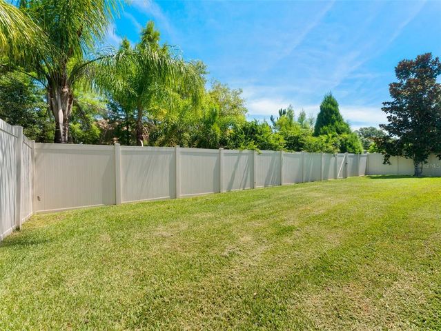5116 LAKECASTLE DRIVE, Tampa, FL 33624