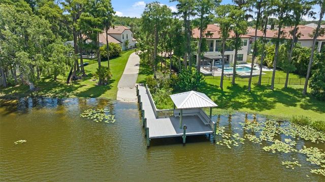 5116 LAKECASTLE DRIVE, Tampa, FL 33624