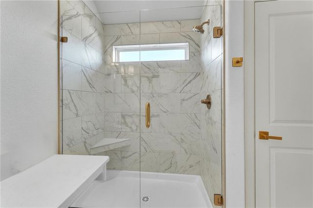 221 S Nightfall Avenue, Farmington, AR 72730