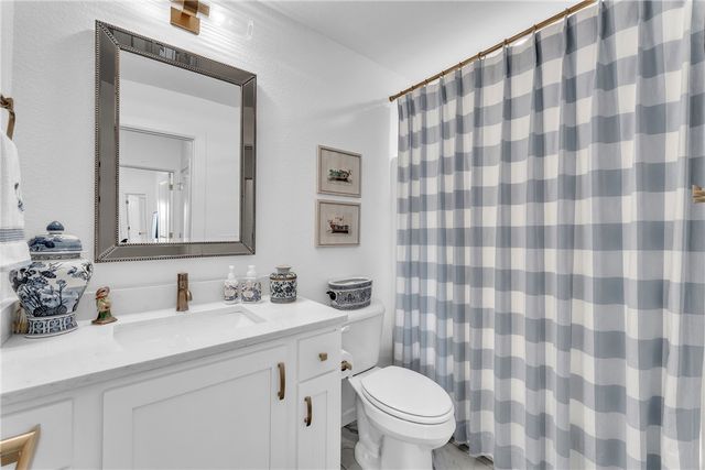 221 S Nightfall Avenue, Farmington, AR 72730