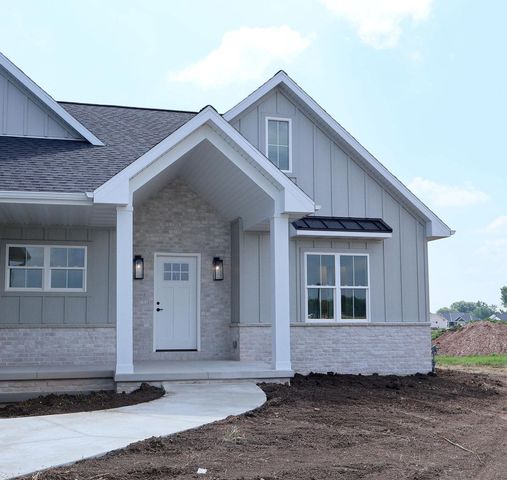 773 ROYAL ST PATS DRIVE, Wrightstown, WI 54180